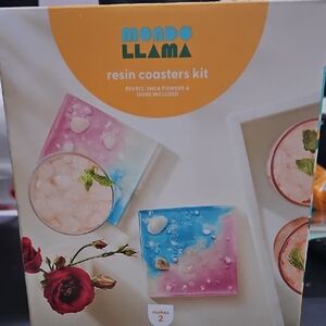 Mondo Llama Resin Coasters Kit
